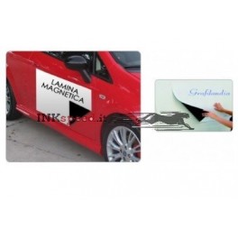 Lamina magnetica bianca per applicazioni su automezzi